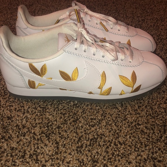 nike cortez gold leaf